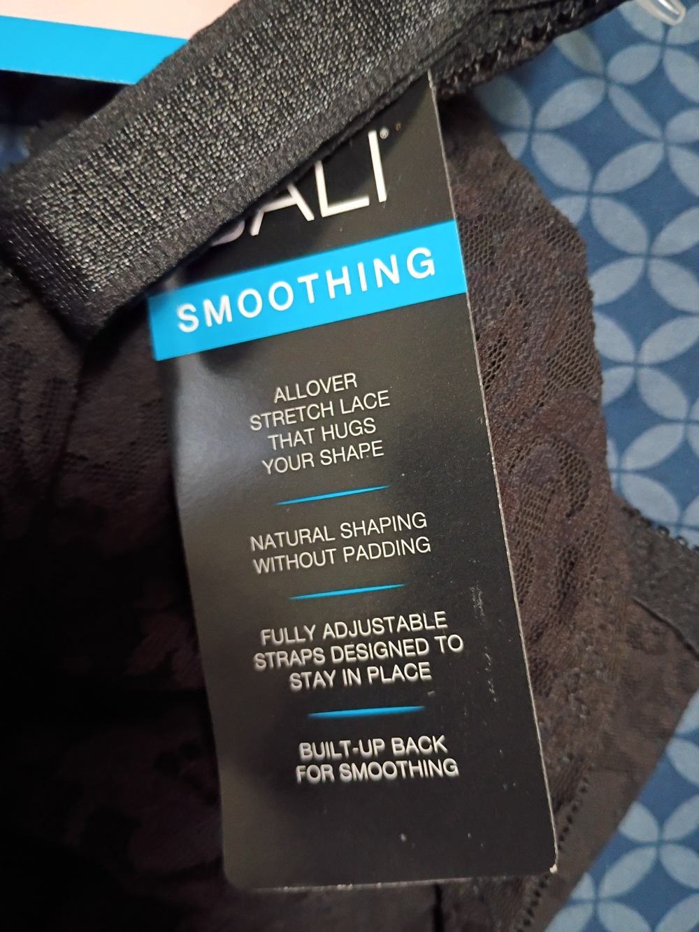 Bali Smoothing Lace Bra - Black